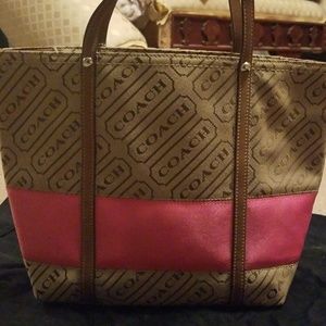 PRICE DROP! Coach bucket shoulder bag